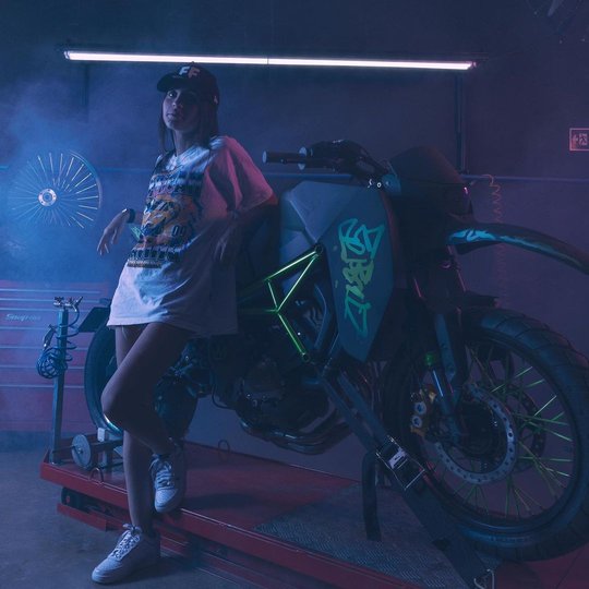 about - loud babi 16